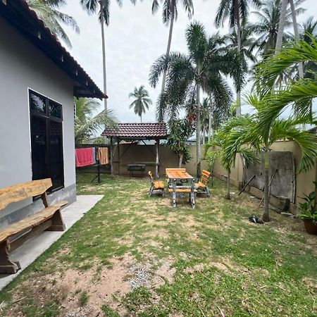 Relaxs Homestay コタバル エクステリア 写真