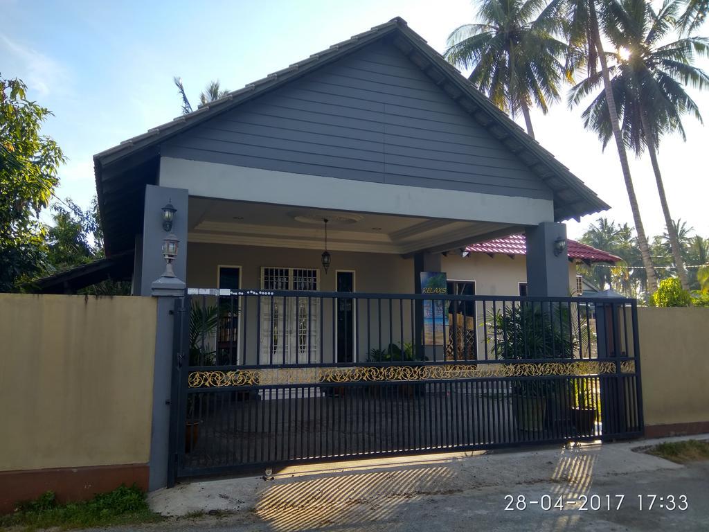 Relaxs Homestay コタバル エクステリア 写真